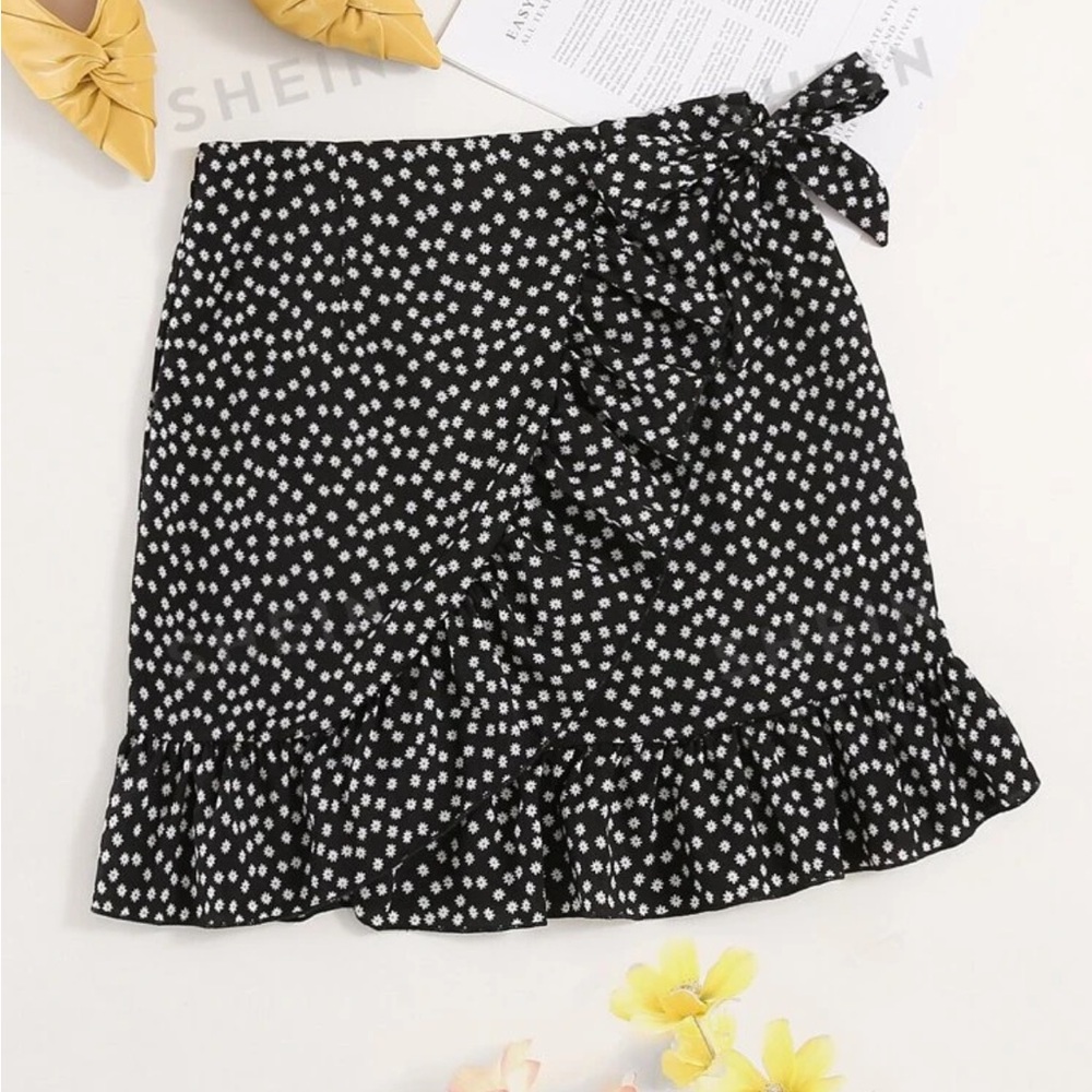 NEW Ditsy Floral Tie Side Wrap Skirt